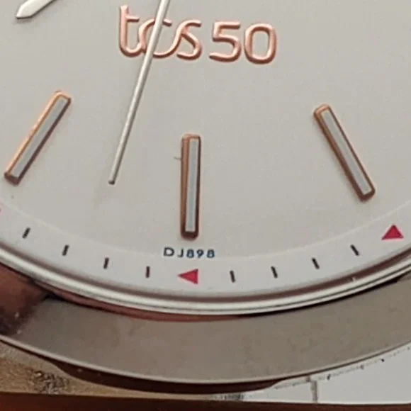 Titan TCS50 DJ898 Date Analog Brown Leather Band Energy India Corporate new bat